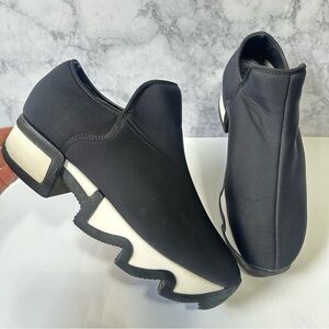 iRi WES I Black white Outline Low Top neoprene leather futuristic Sneakers